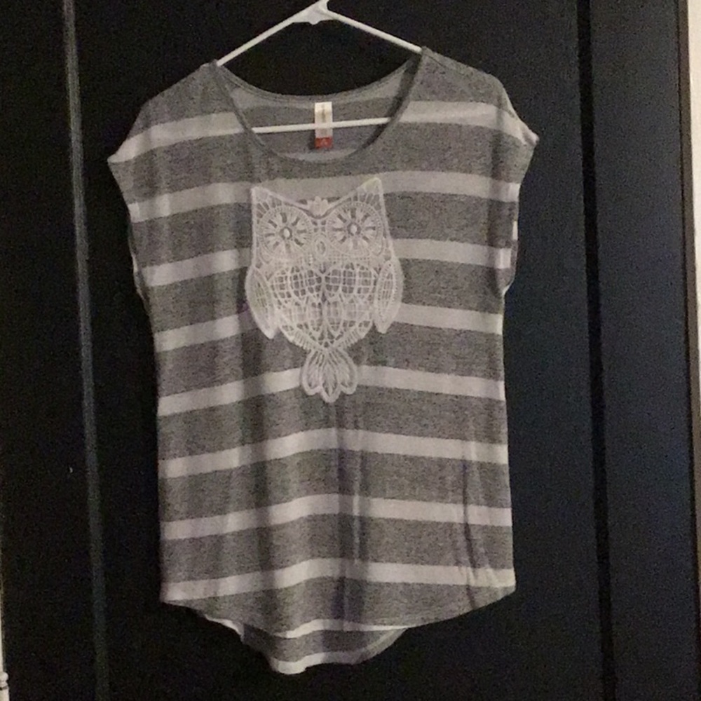 Gray & White Owl Shirt